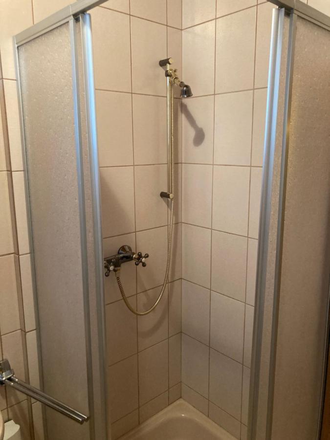 הלשטאדט Privatzimmer Am See מראה חיצוני תמונה